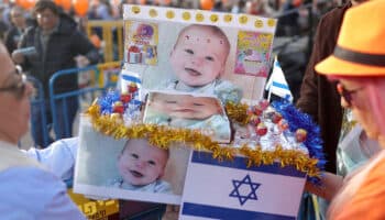 Kfir Bibas, el rehén más pequeño de Hamás, cumple en cautiverio un año de edad