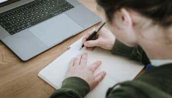 ¿Planeas estudiar en Canadá? Gobierno reducirá 35% sus admisiones