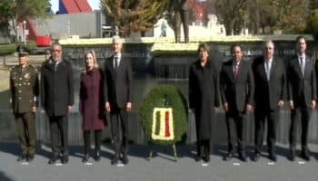 Conmemora Delfina Gómez aniversario luctuoso del exgobernador priista Alfredo del Mazo González