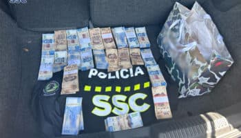 Detienen en Segundo Piso de Periférico a joven que portaba más de un millón de pesos