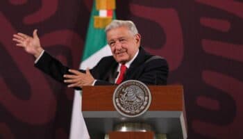 AMLO acusa a INE de censurar 'La Hora Nacional'