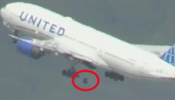 Avión pierde llanta mientras despegaba de San Francisco... cae sobre autos