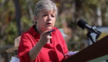 México llama a Celac a apoyar su demanda contra Ecuador