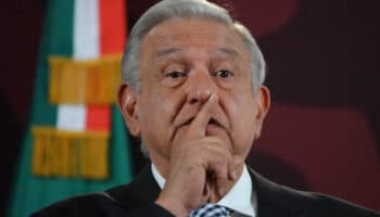 Funcionario de FGR se retracta por contradecir a AMLO en fentanilo
