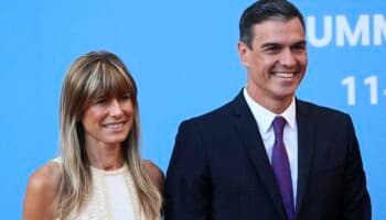 Organización que denunció a la esposa de Pedro Sánchez dice que se basó en noticias de medios