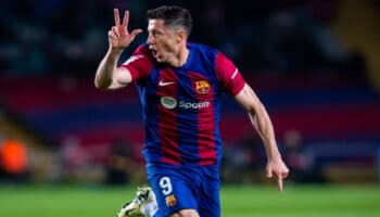 Salva Robert Lewandowski al Barsa en Montjuic | Video