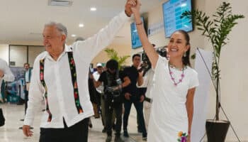 Transición ordenada y fraterna es ‘inédito’, dice AMLO