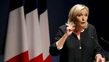 Cuarenta años después de su primer triunfo europeo, la ultraderecha más cerca del poder en Francia