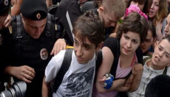 Moscú condena a ocho años de cárcel a periodista rusa-estadounidense