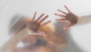 Vinculan a proceso a exservidor público de Jalisco por agresión sexual en hospital