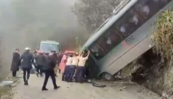 Se accidenta autobús que llevaba mexicanos hacia Machu Picchu