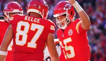 Roban casas de Mahomes y Kelce durante partido de los Chiefs