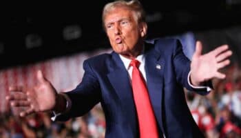 'Trump no tiene frenos en política exterior': Meyer | Video