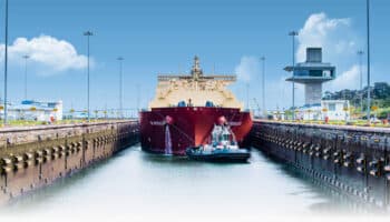 CK Hutchison venderá su parte en puertos de Panamá en medio de presiones de Trump