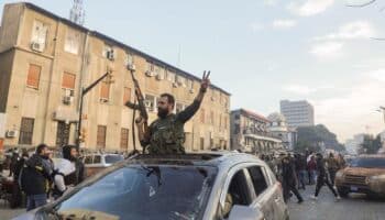 Rebeldes sirios anuncian la caída de Al Assad y la liberación de los presos