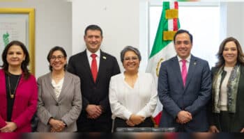 INAI y gobierno acuerdan transición de funciones