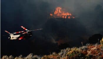 Once muertos, 13 desaparecidos y 22 detenidos en los devastadores incendios de Los Ángeles