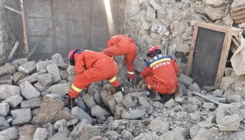 Ya son 126 muertos por terremoto en el Tíbet
