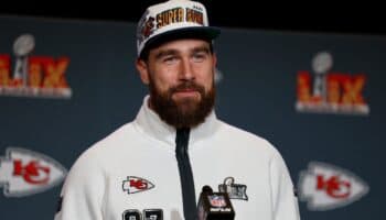 Travis Kelce no se retirará y jugara con Chiefs al menos una temporada más