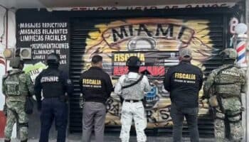 Separan a MP y a comandante tras denuncias de 'siembra' de evidencias en barberías de Edomex