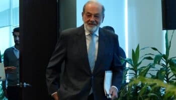 Slim apunta a dos campos clave de Pemex: Zama e Ixachi