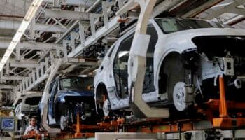 Producción de autos subió 0.4%; exportación cae en primer bimestre