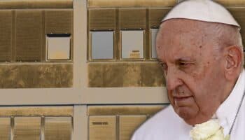 El papa sigue el tratamiento para la neumonía bilateral y permanece estable