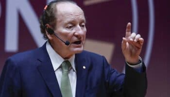Nobel de Economía Robert Merton propone rediseño integral del sistema de pensiones en México