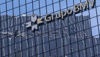 La Bolsa de México avanza en línea con los índices de EU