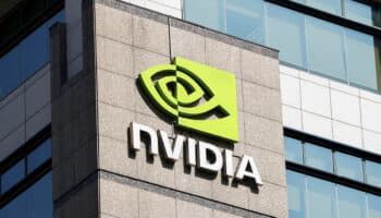 Nvidia estima impacto de 5 mil 500 mdd al restringir EU la venta de chips a China