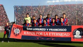 Así fue el emotivo homenaje de San Lorenzo al papa Francisco | Video
