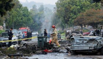 Avioneta se estrella en San Diego y provoca incendio; reportan dos muertos, múltiples heridos