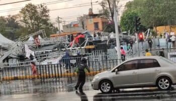 Videos | Colapsa escenario en la alcaldía GAM; se presentaría Alicia Villarreal