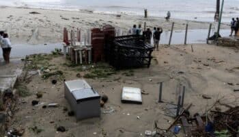 Cancelan clases este viernes en Guerrero por huracán 'Erick'