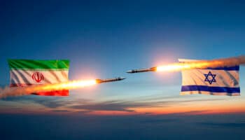 Irán acusa a Israel de lanzar ataques contra su territorio tras el inicio del alto al fuego