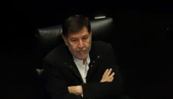 Ceci Flores, los LeBarón y más activistas exigen la renuncia de Noroña