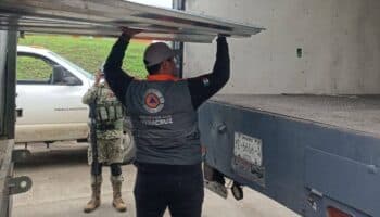 Suspenden clases en 51 municipios de Veracruz y activan refugios por 'Barry'