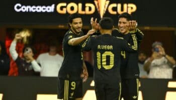 México logra una sufrida victoria 3-2 ante el debutante República Dominicana