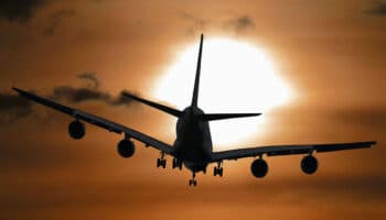 IATA urge a México y EU a un diálogo directo para resolver restricciones a aerolíneas