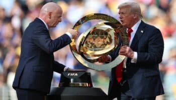 Entrega Trump trofeo al campeón en el Mundial de Clubes | Fotogalería y Video