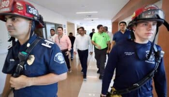 Evacúan a 90 pacientes por incendio en el Nuevo Hospital General de Culiacán