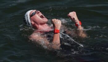 Wellbrock y Johnson se coronan en los 10k de aguas abiertas | Video