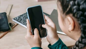 Violencia virtual afecta más que la presencial en jóvenes: UNAM