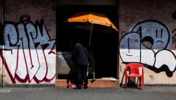¿Comes cerca del Metro? Detectan salsas contaminadas con bacterias fecales en puestos de comida