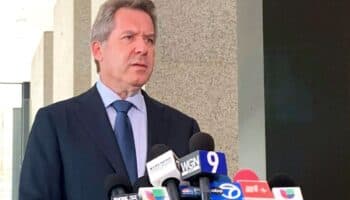 ¿Quién es Jeffrey Lichtman, abogado que acusó a Sheinbaum de ser publirrelacionista del 'Mayo' Zambada?