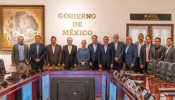 Sheinbaum anuncia plan para mitigar el impacto del cierre fronterizo al ganado mexicano