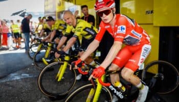 La Vuelta a España 2025: Pedalean ladrones bicicletas de Visma-Lease a Bike | Video