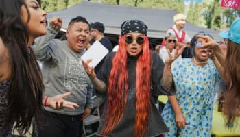 'Uno de nosotros votó por Trump': Snow Tha Product mezcla humor y crítica en su tema viral 'Sábado'