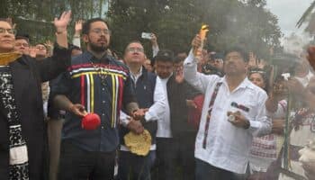 'Purifican' bastones de mando para ministros y ministras en Cuiculco | Ceremonia de Consagración