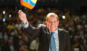 Algo tiene que ocurrir, ojalá no ocurra: González Urrutia sobre despliegue militar de EE. UU. frente a Venezuela